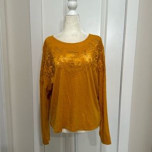 Size L Express Top in Mustard Gold NWT